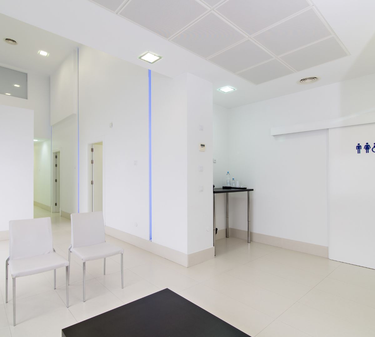 Physiotherapy clinic interior design